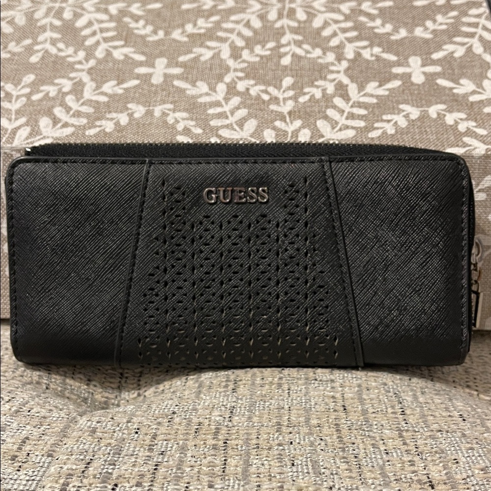Guess Black Textured Women's Wallet